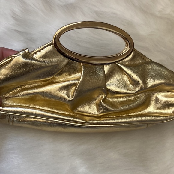 Ardene cute gold tone mini clutch bag - Picture 2 of 5